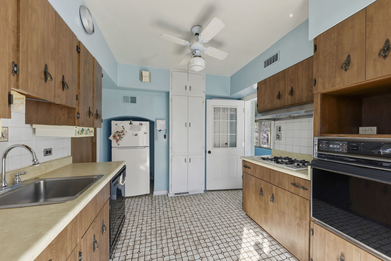 2126 Maple Road