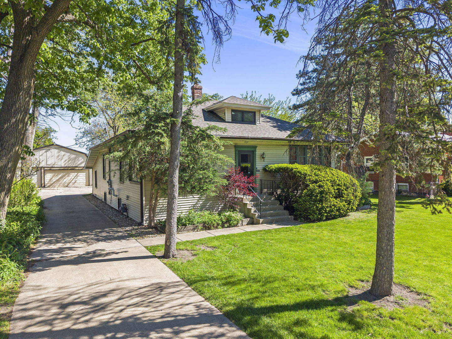 1924 Pine Road
