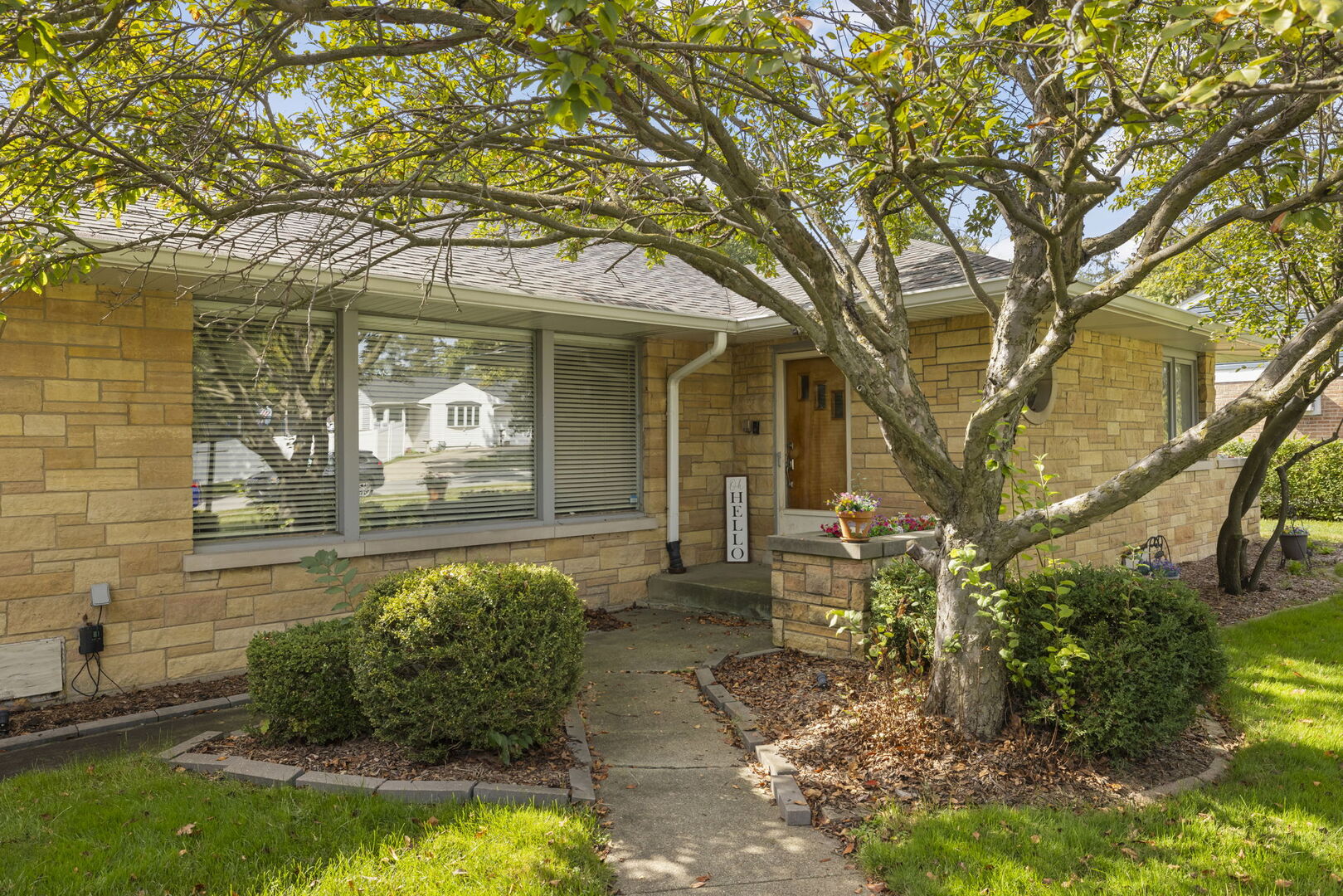 2245 Hawthorne Road