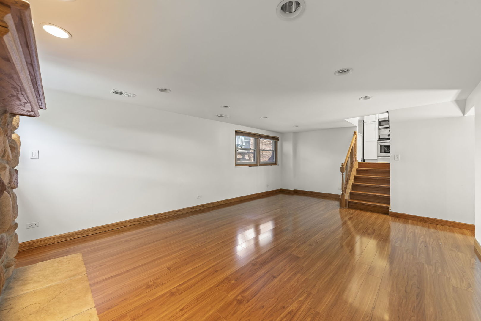 8407 Carriage Lane