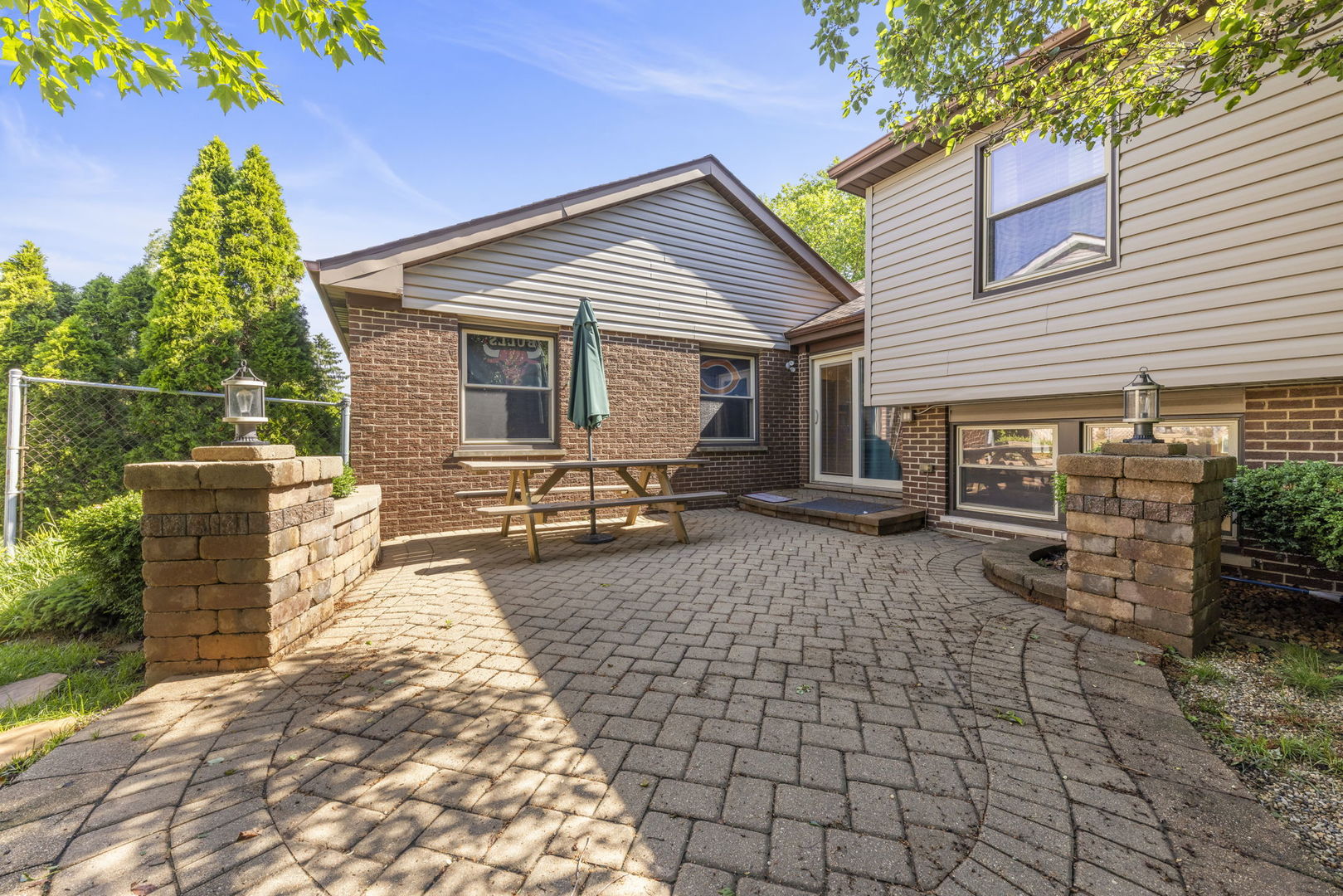 8407 Carriage Lane