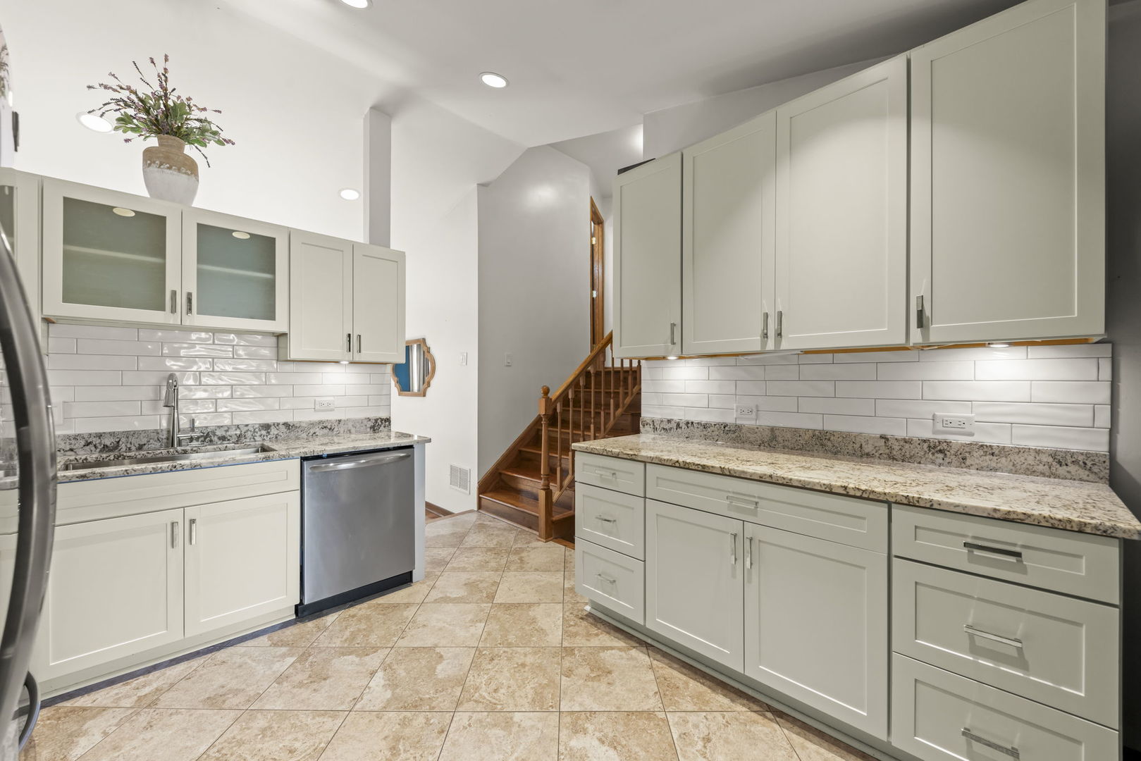 8407 Carriage Lane