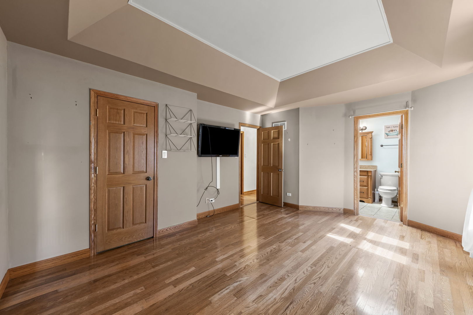 8407 Carriage Lane