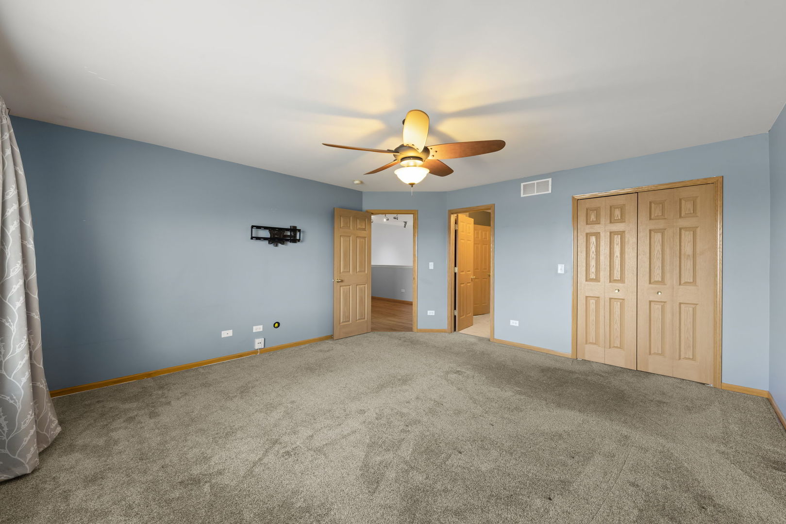 8227 Auburn Lane