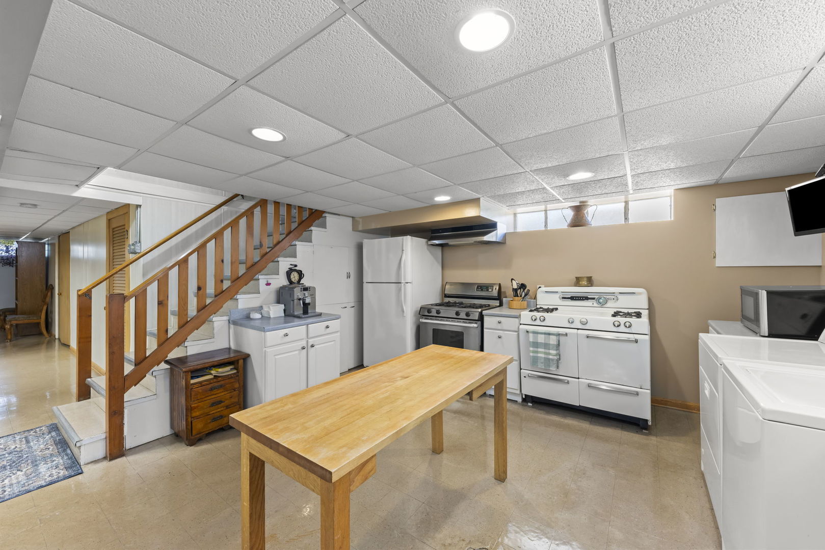 261 S Mayfair Place