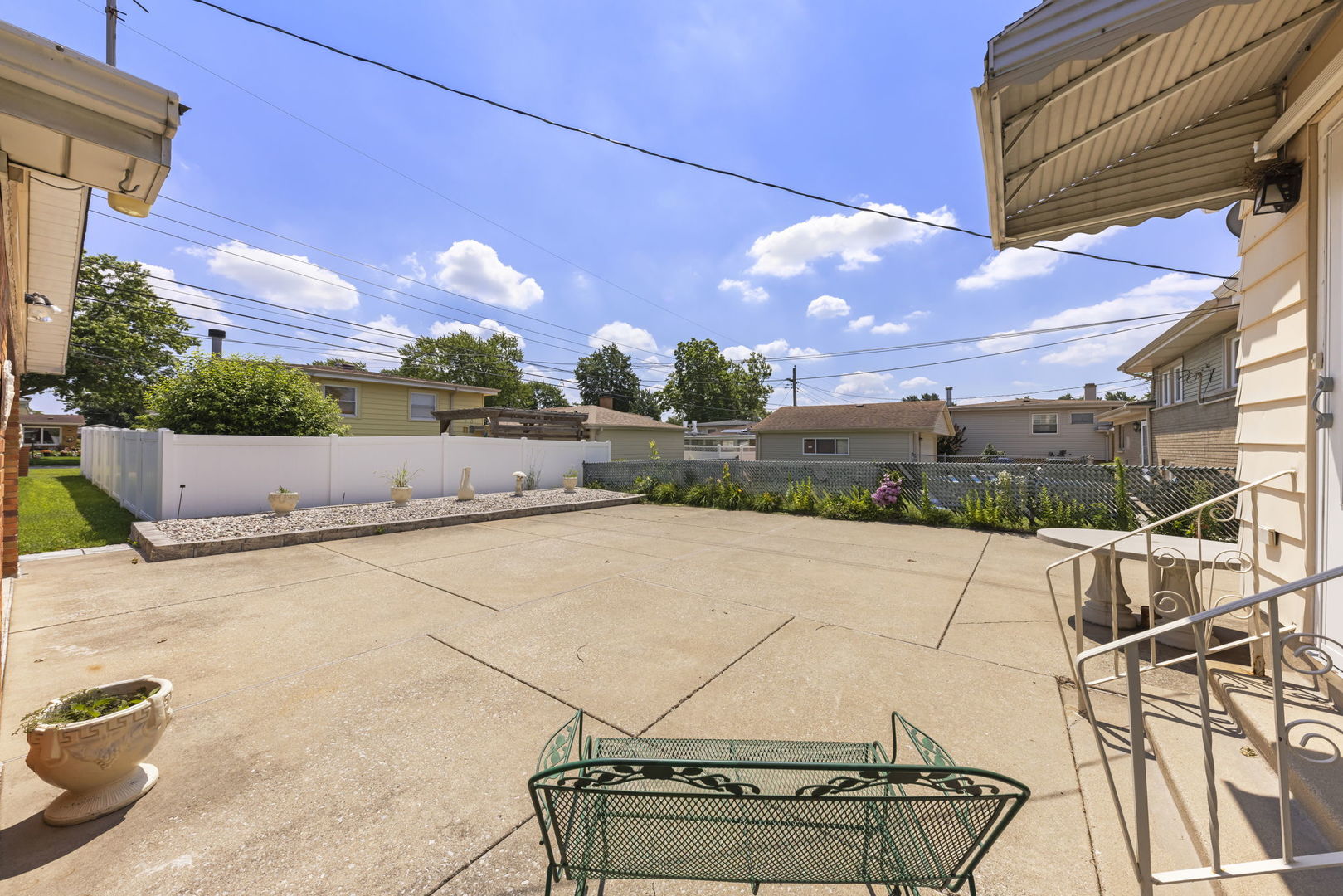 261 S Mayfair Place