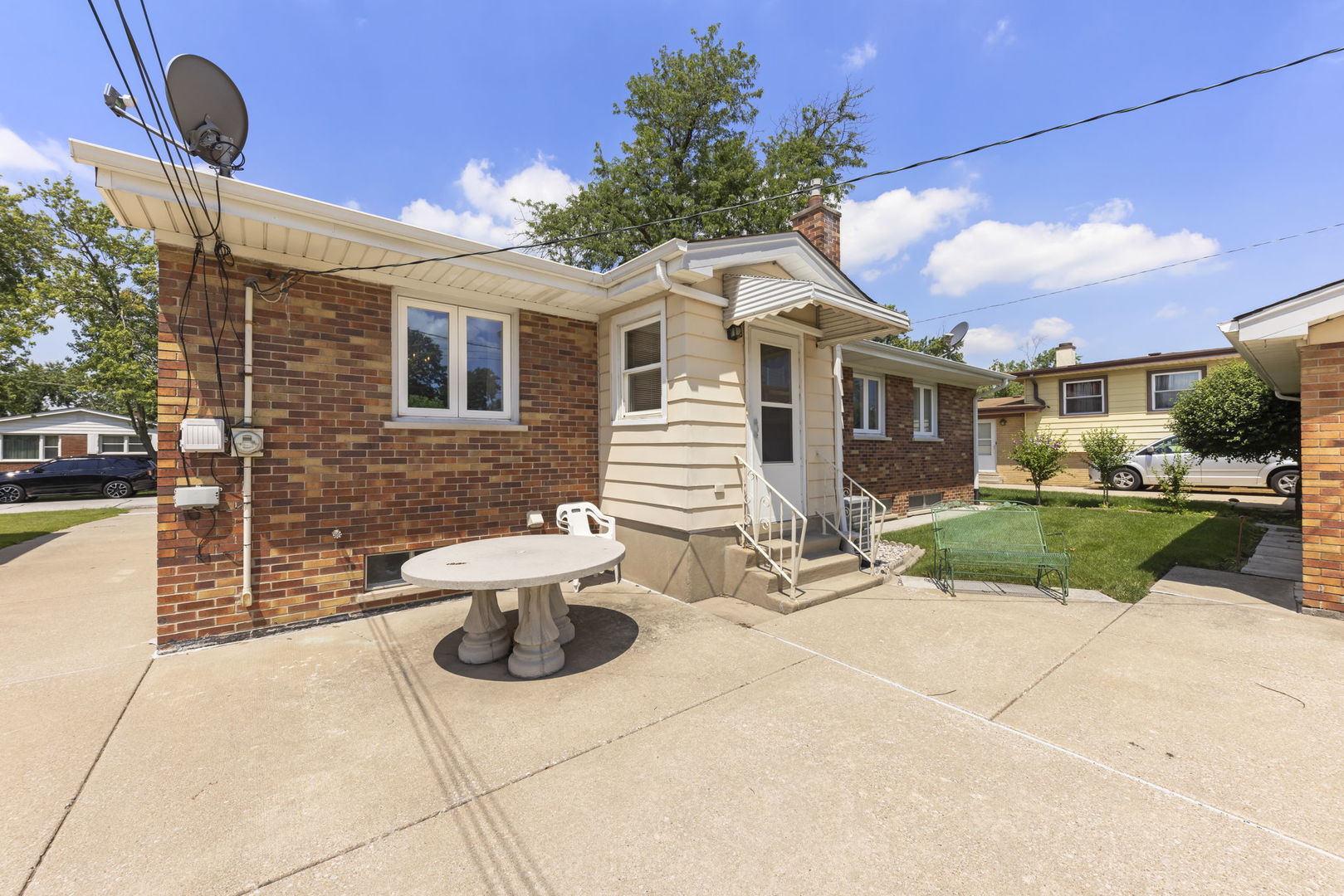 261 S Mayfair Place