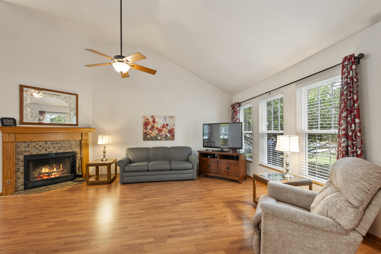 1582 Sun Ridge Drive