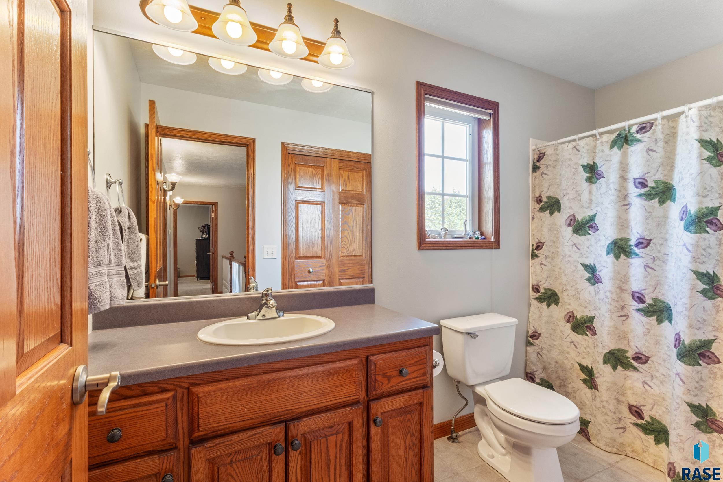 6309 S Heatherridge Ave