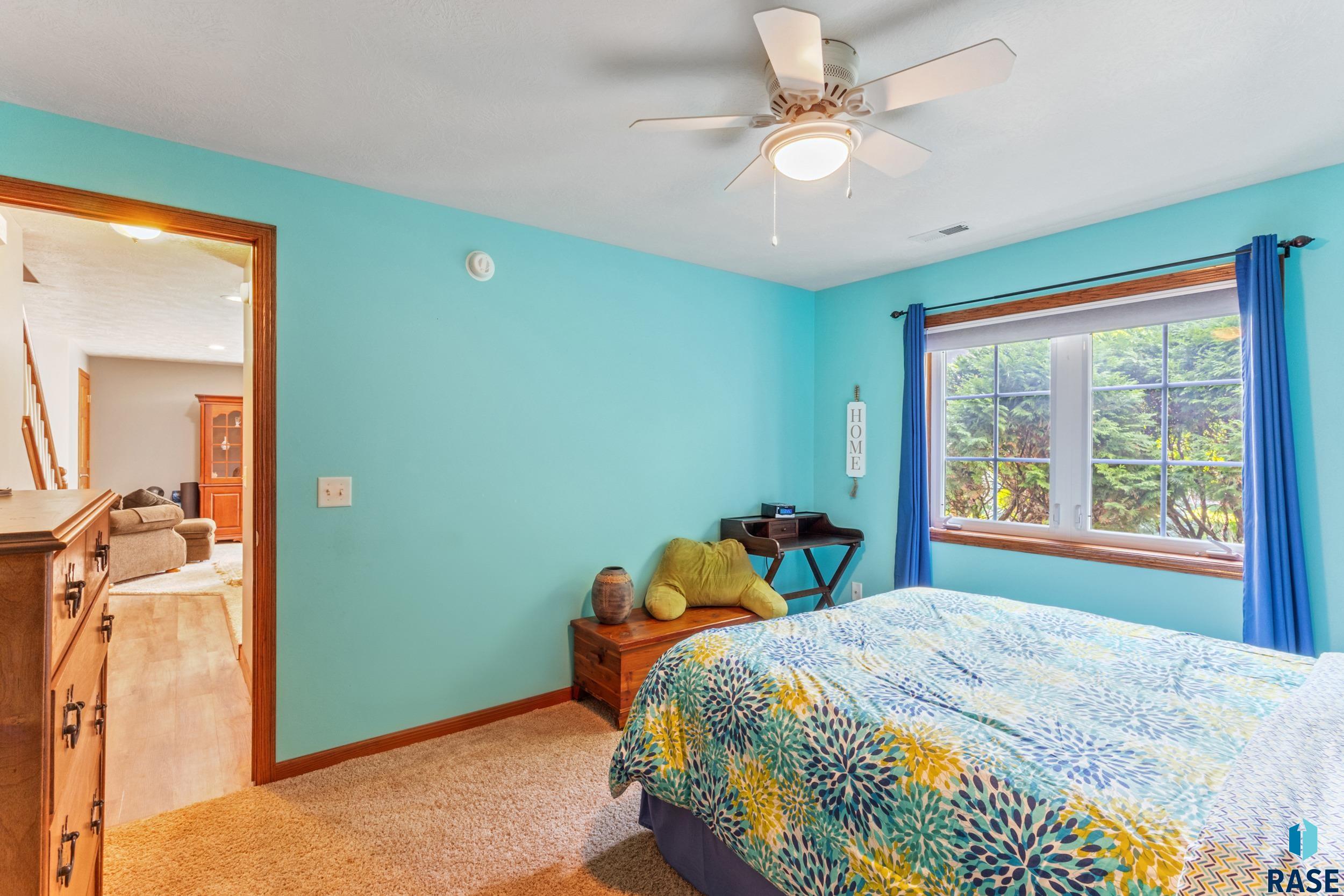 6309 S Heatherridge Ave