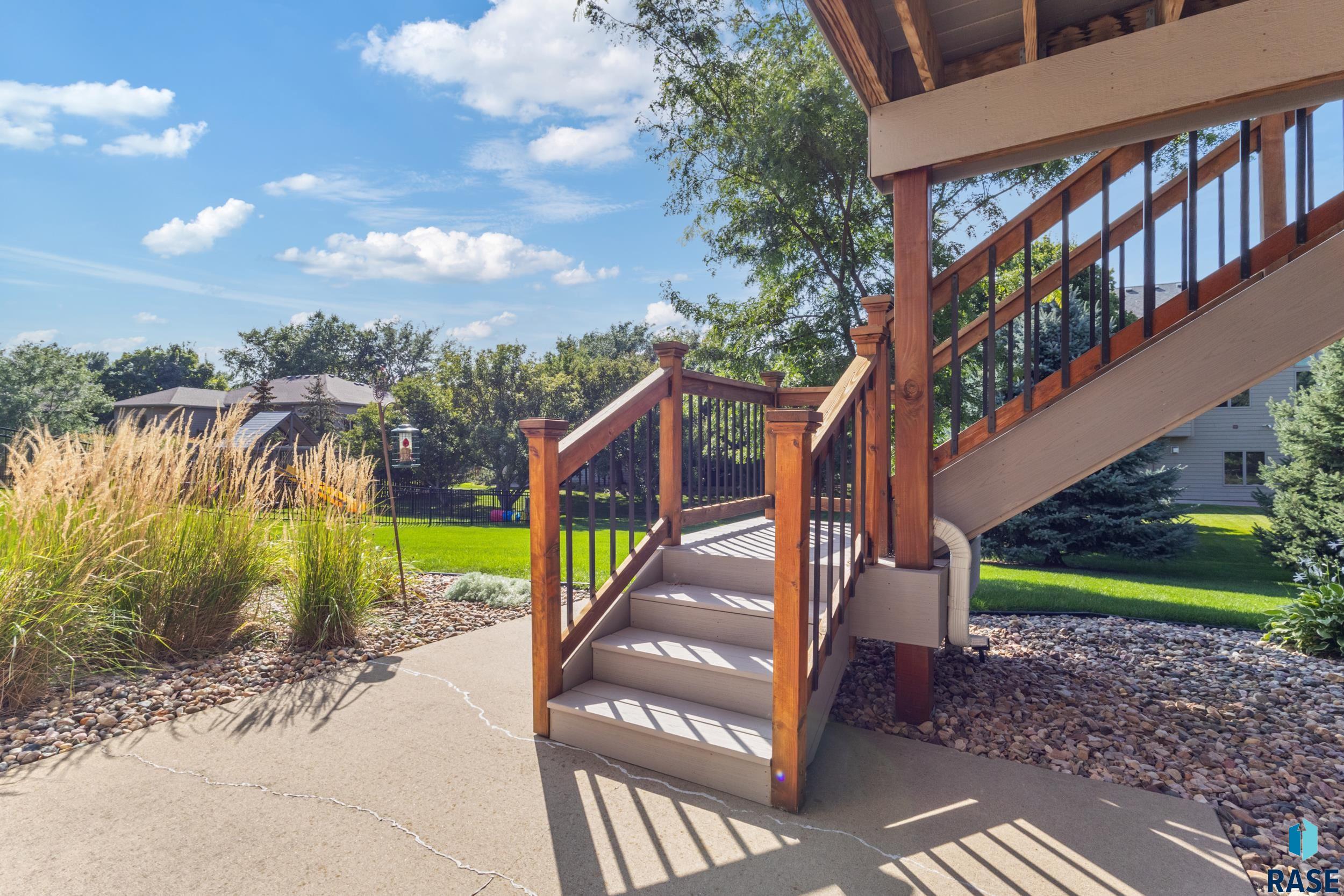 6309 S Heatherridge Ave