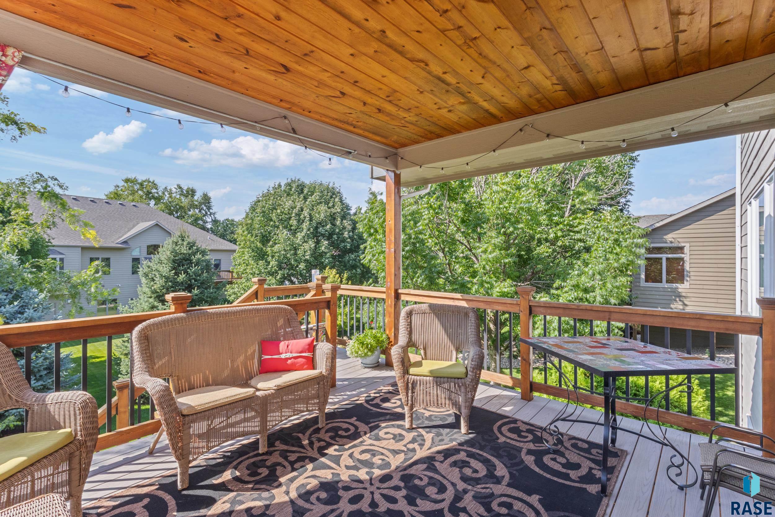 6309 S Heatherridge Ave