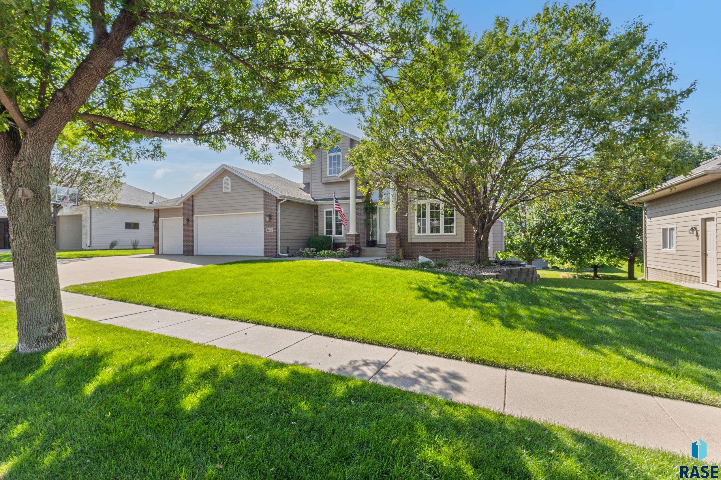 6309 S Heatherridge Ave