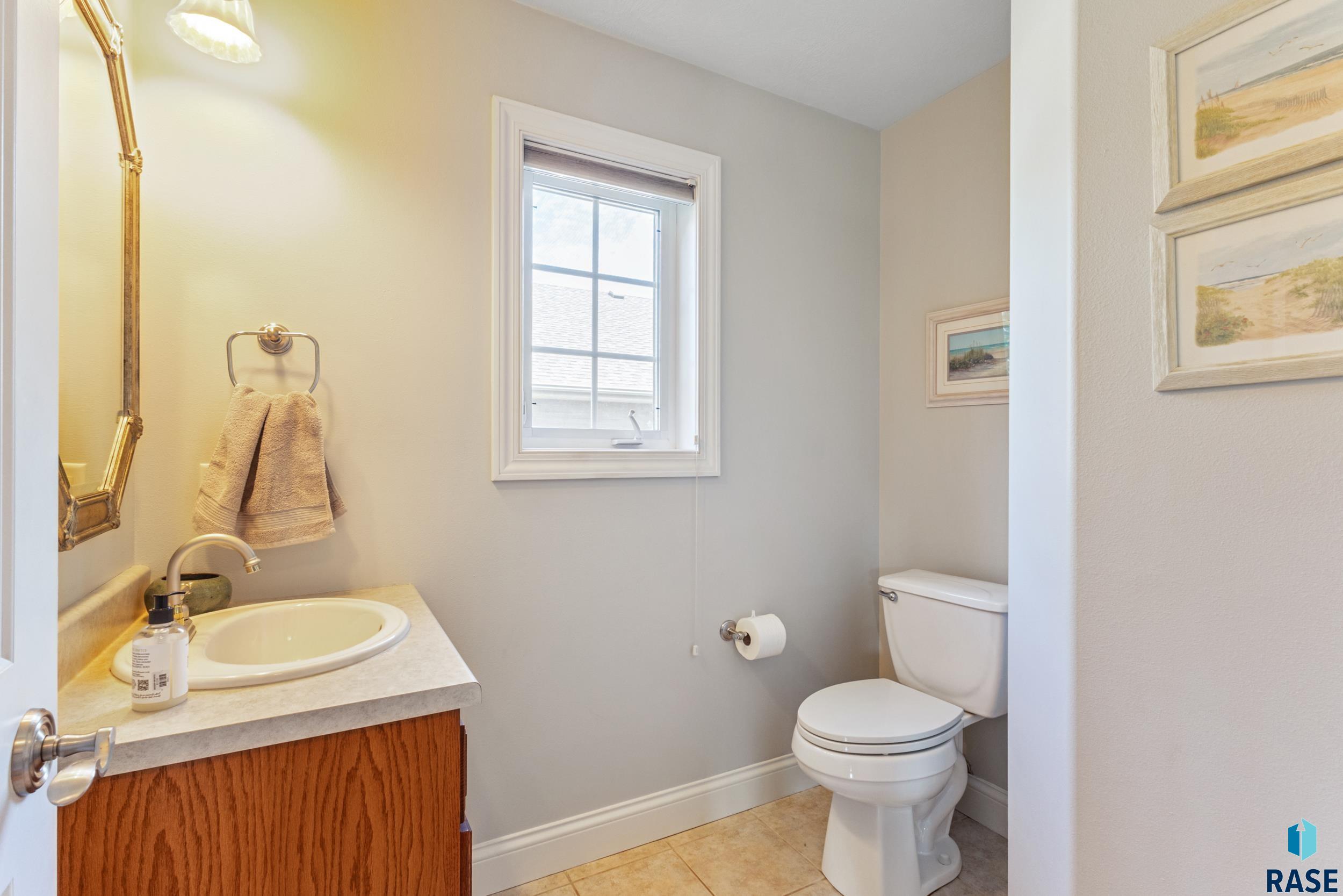 6309 S Heatherridge Ave