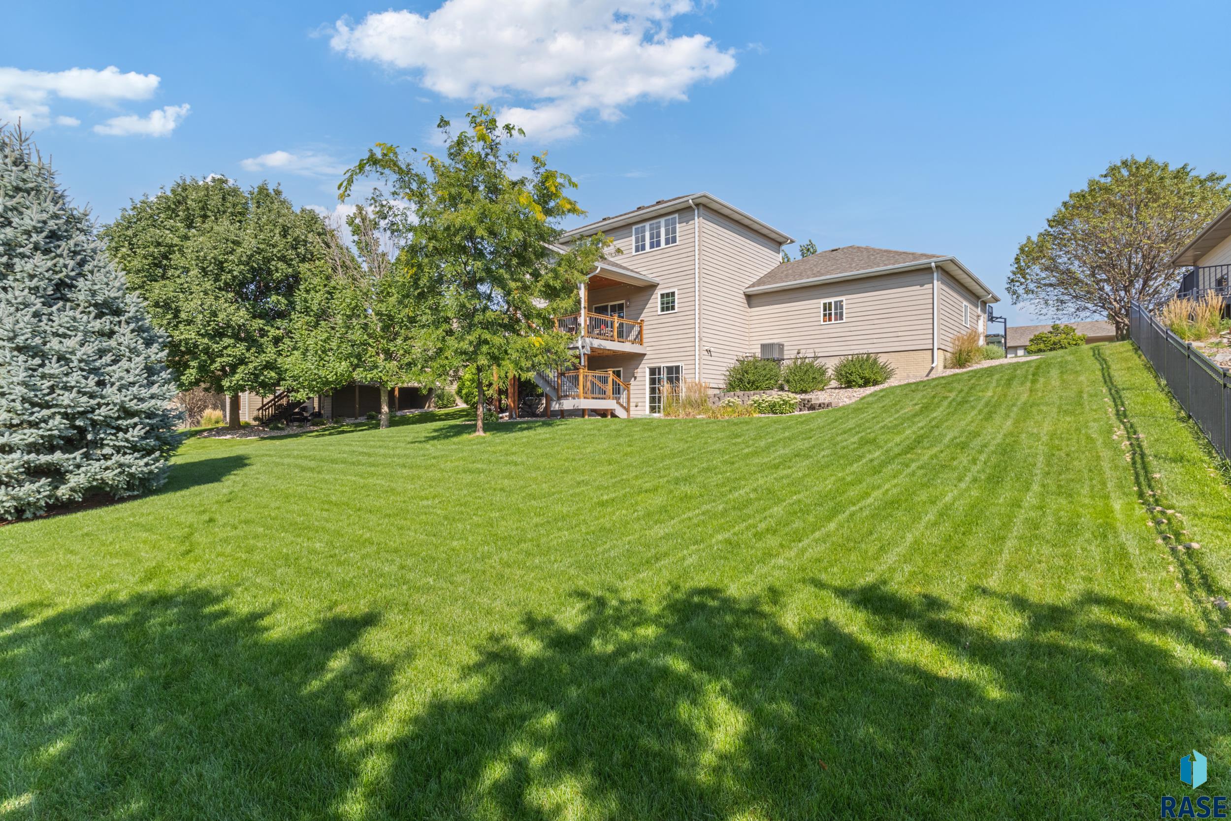 6309 S Heatherridge Ave