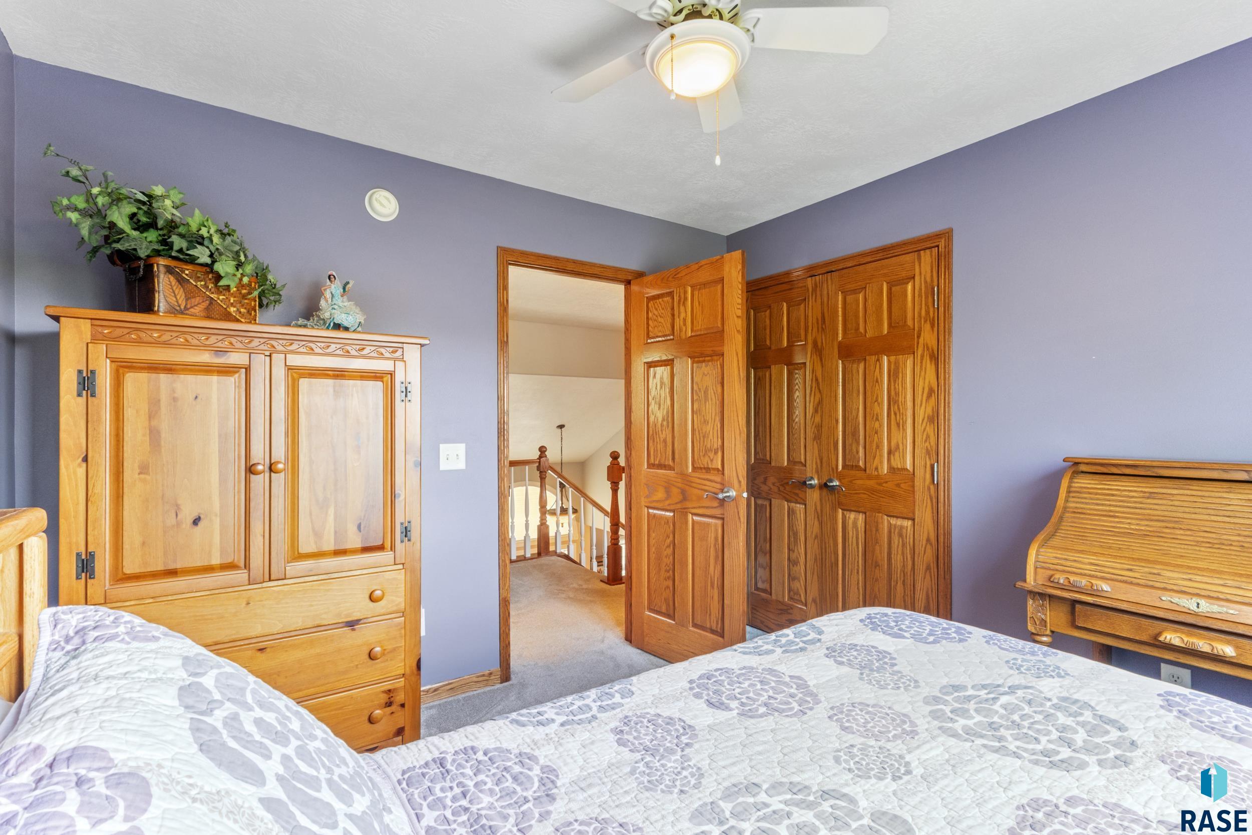 6309 S Heatherridge Ave