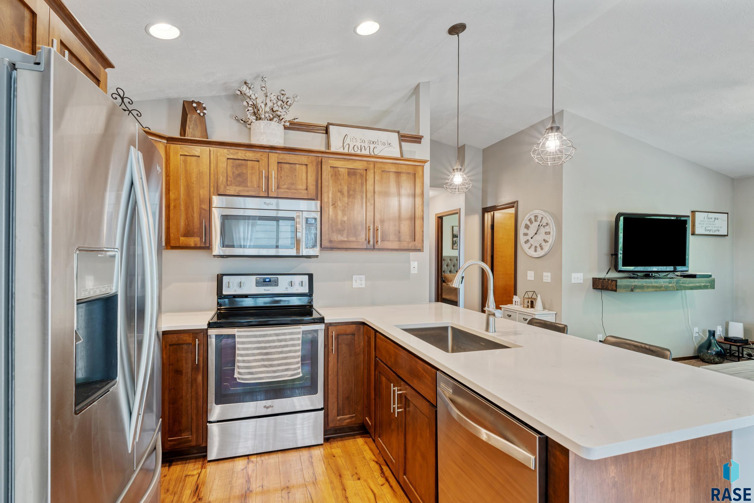 8004 W Vista Park St