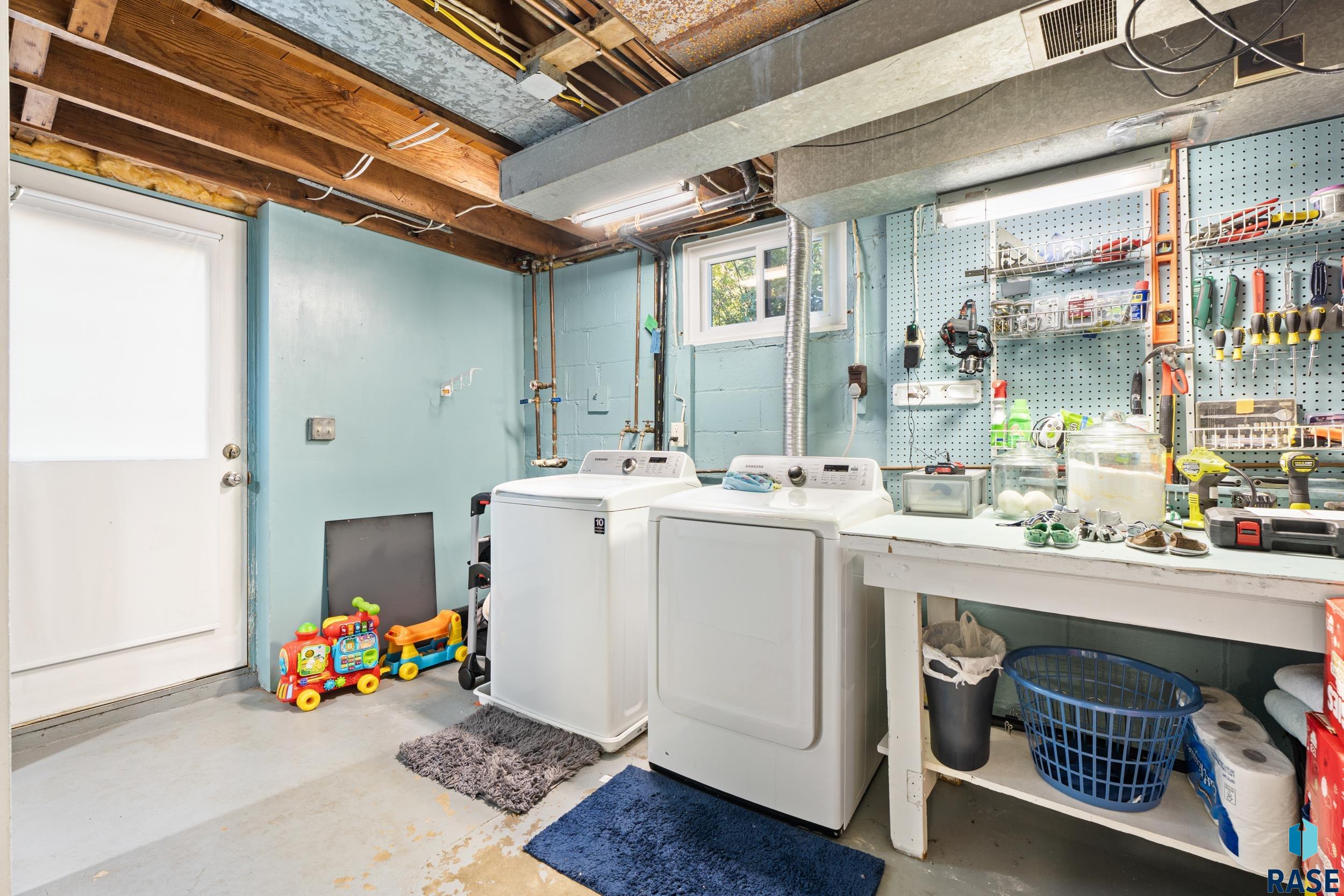 717 S Grange Ave Avenue