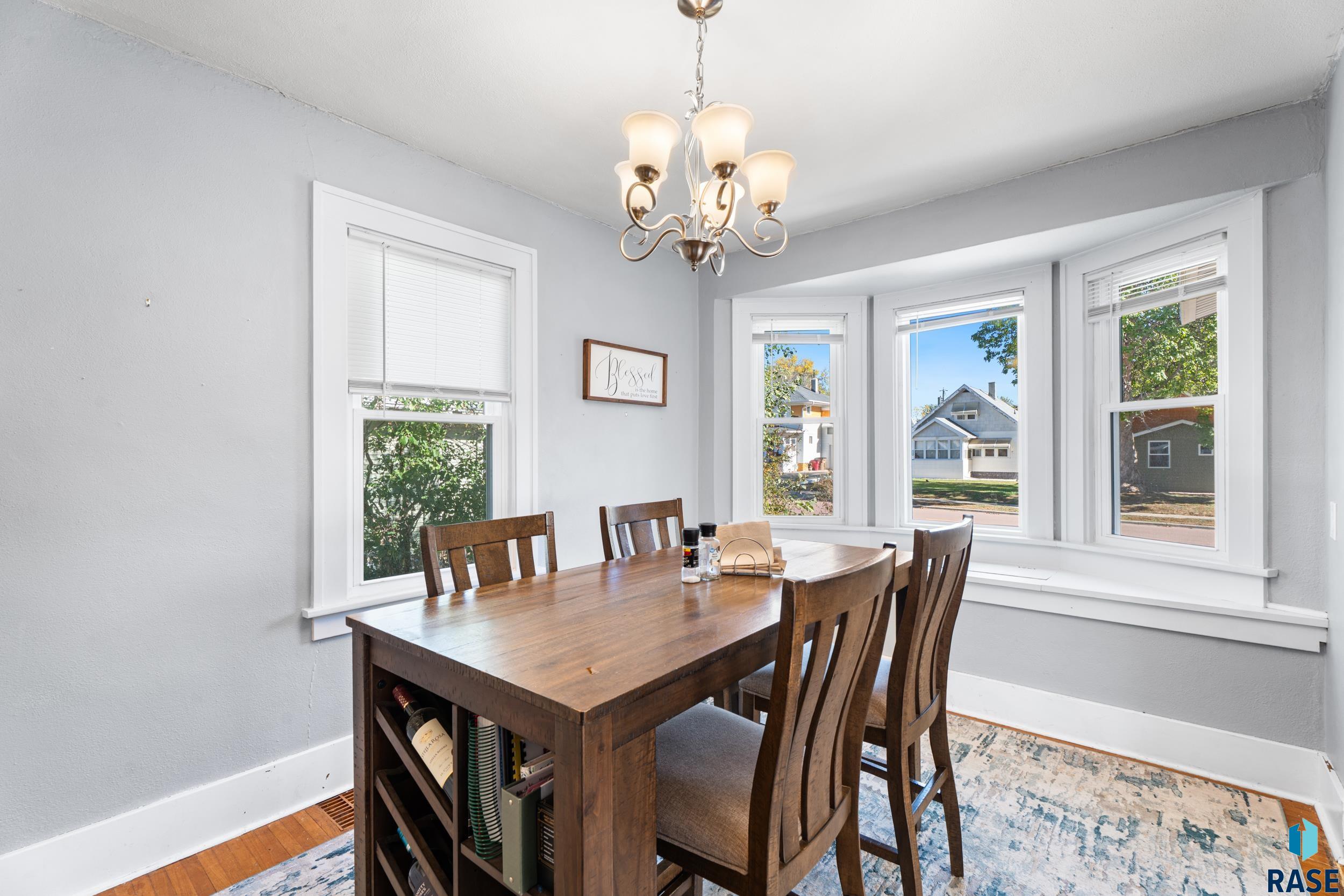 717 S Grange Ave Avenue