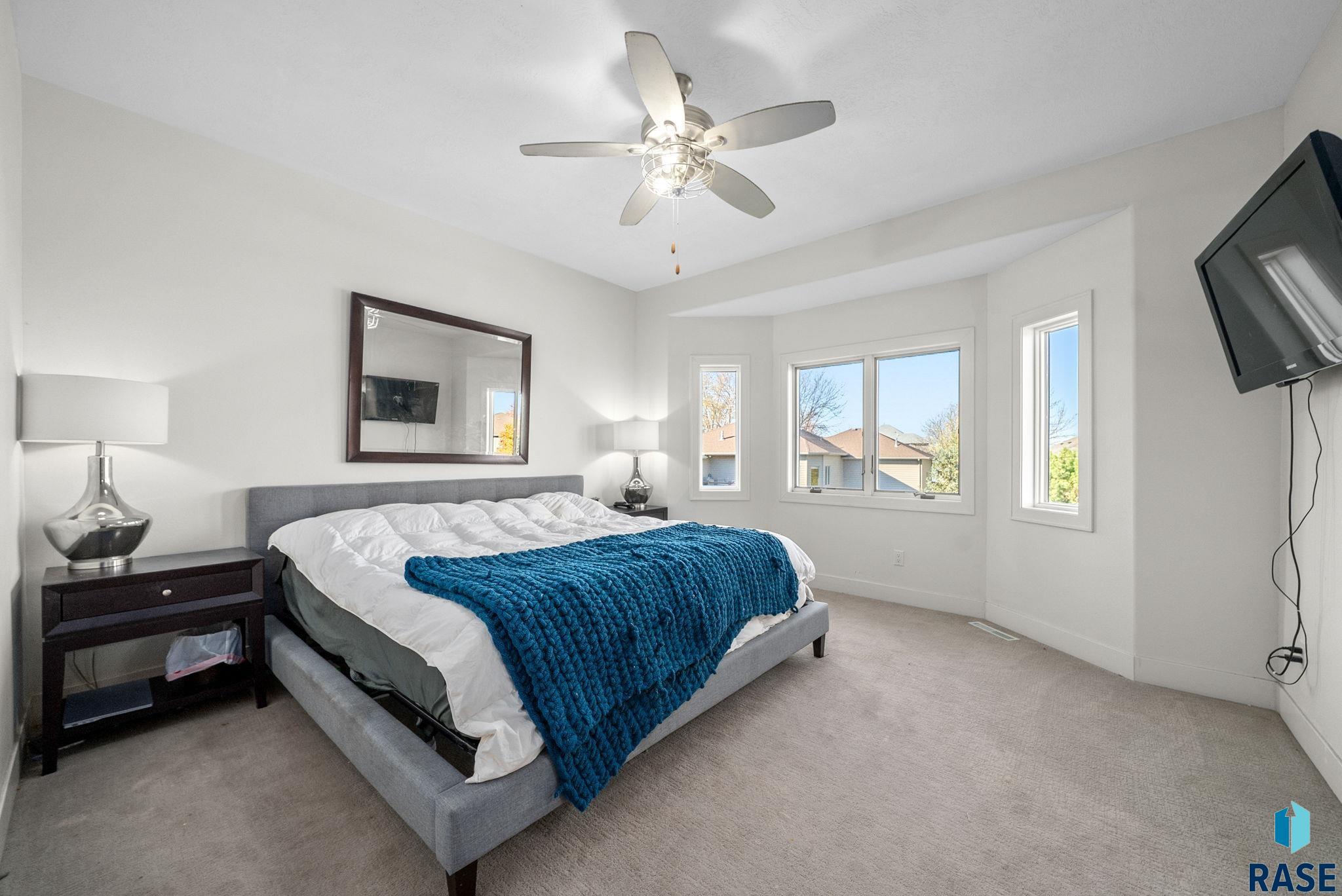 6313 Heatherridge Ave