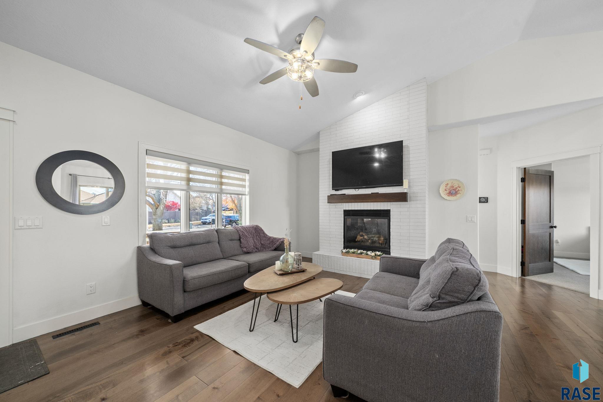 6313 Heatherridge Ave