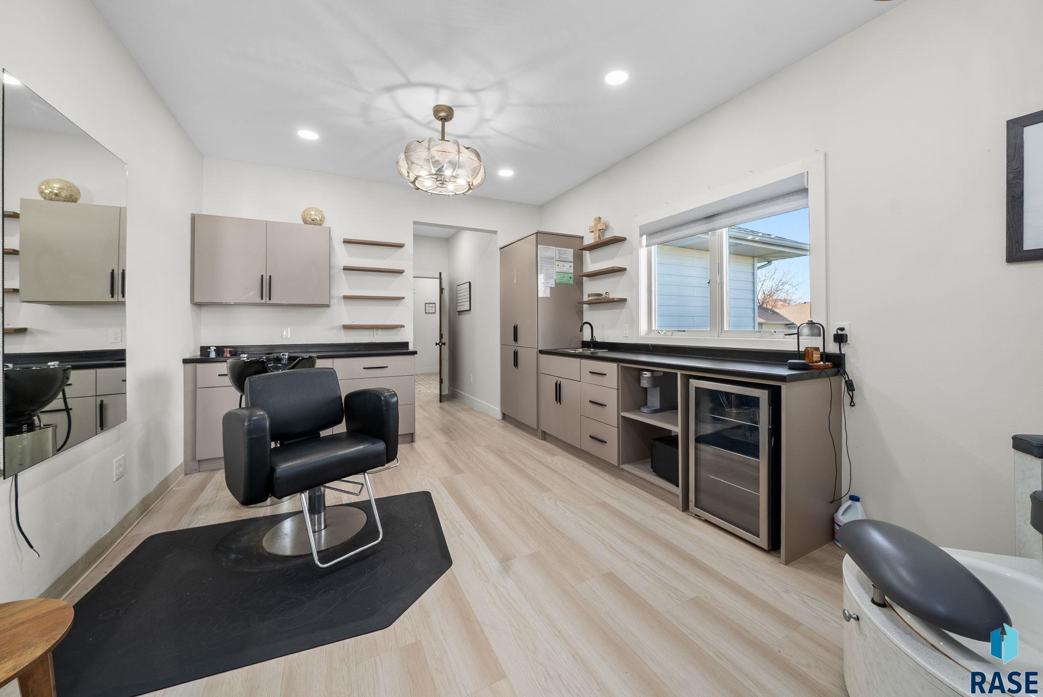 6313 Heatherridge Ave