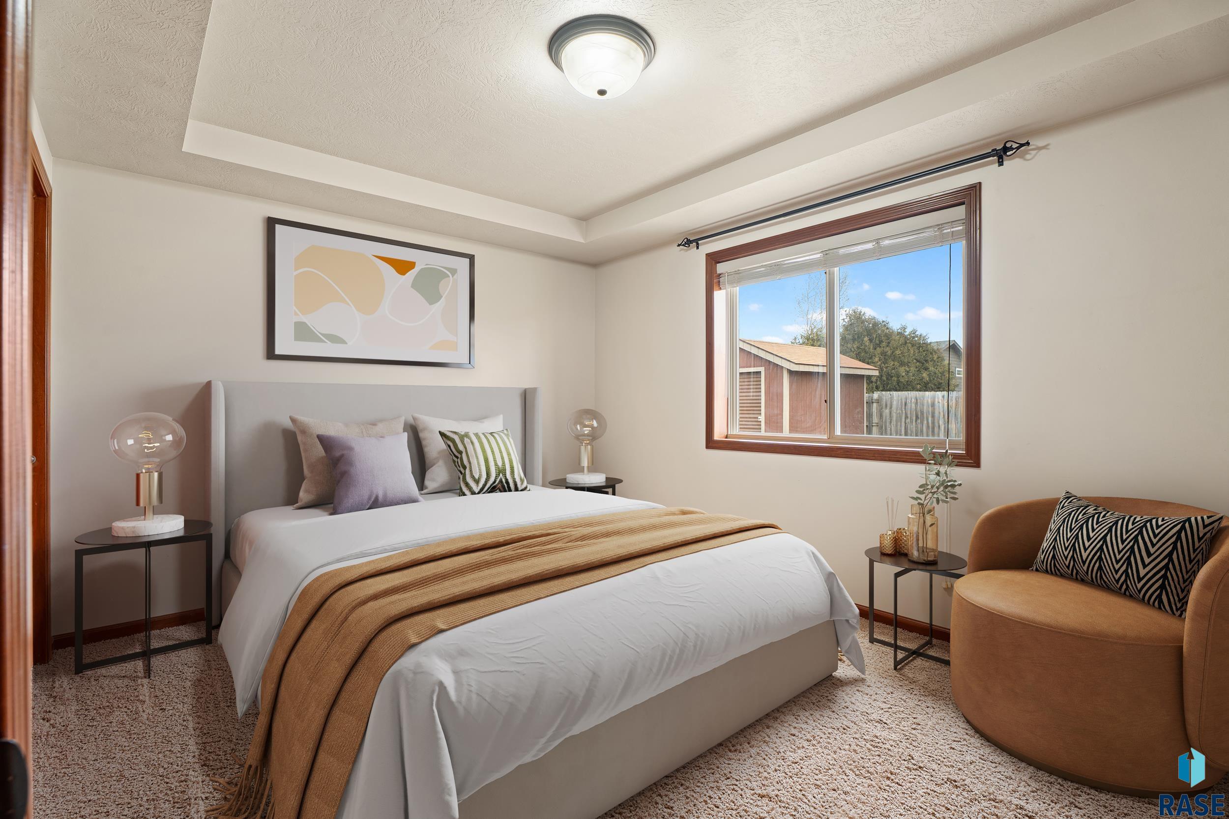 802 Honeysuckle Dr Dr