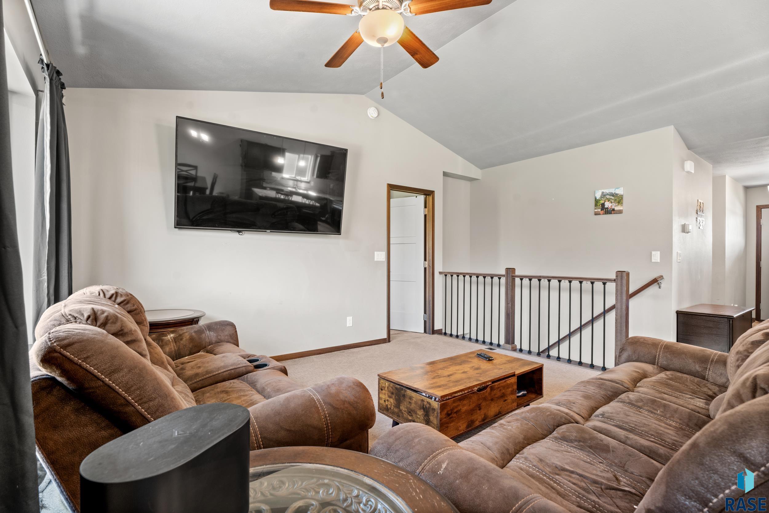709 Anthem Dr