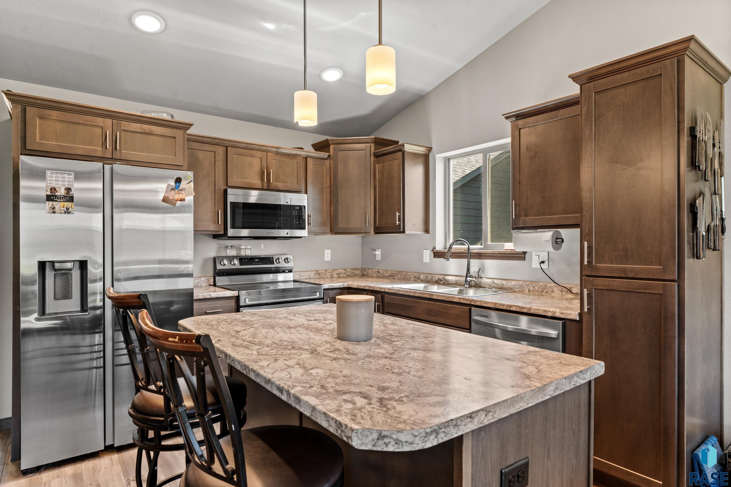 709 Anthem Dr