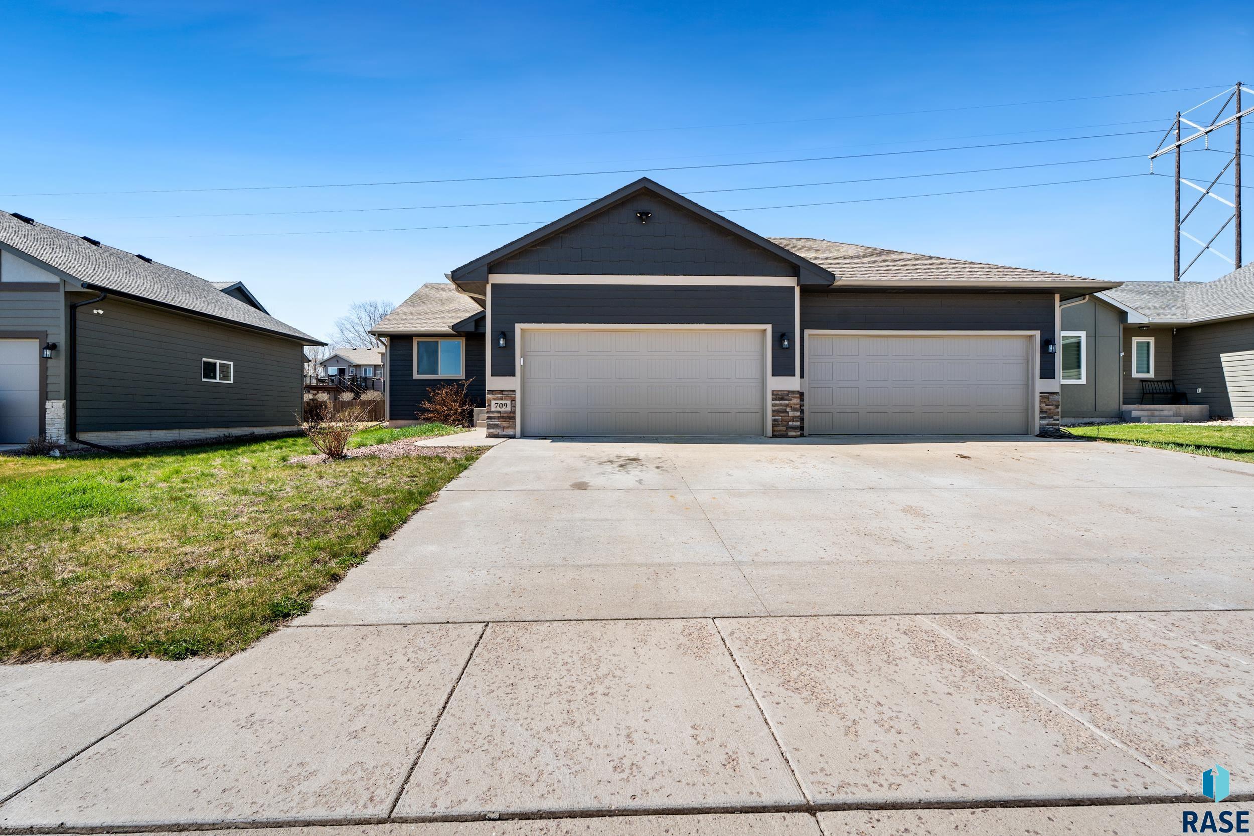 709 Anthem Dr