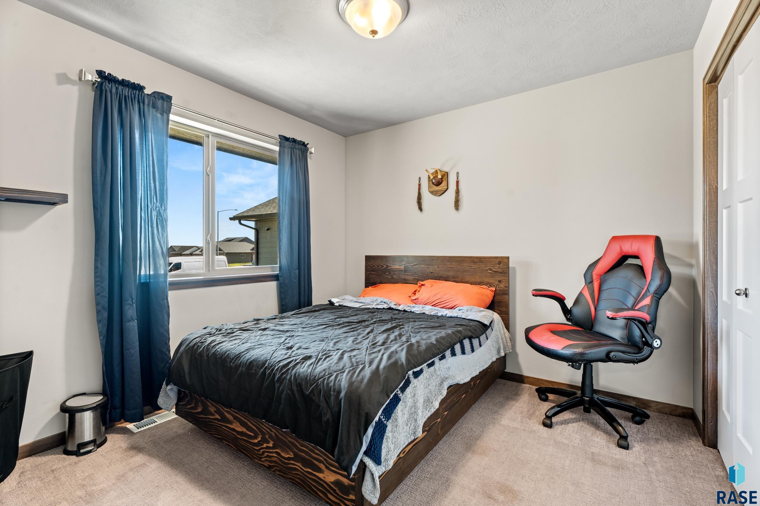 709 Anthem Dr