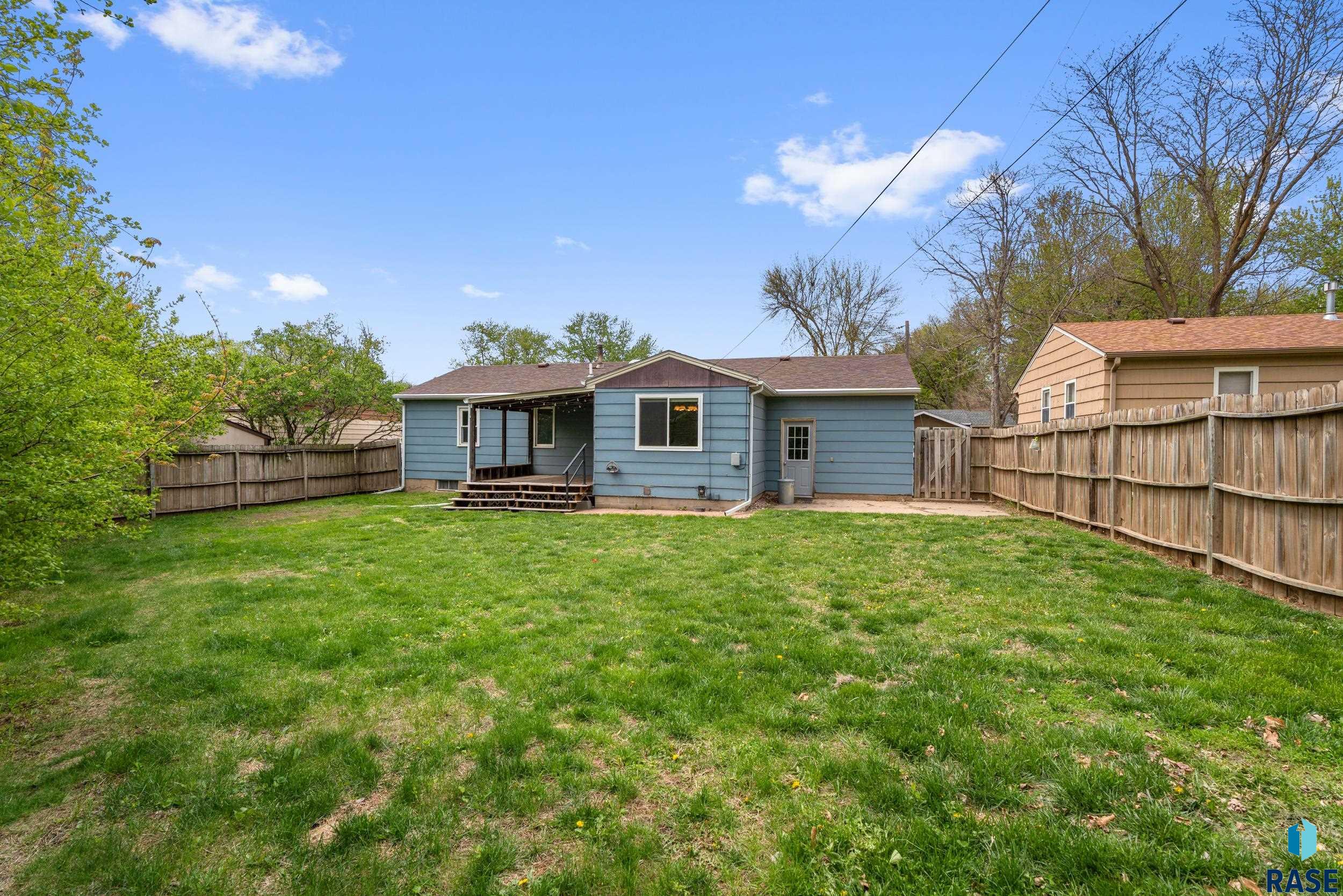 1716 S Olive Dr Dr