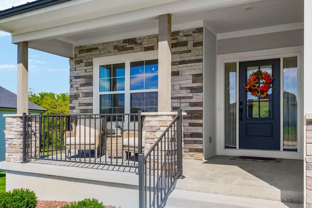 2018 SW Red Barn Lane