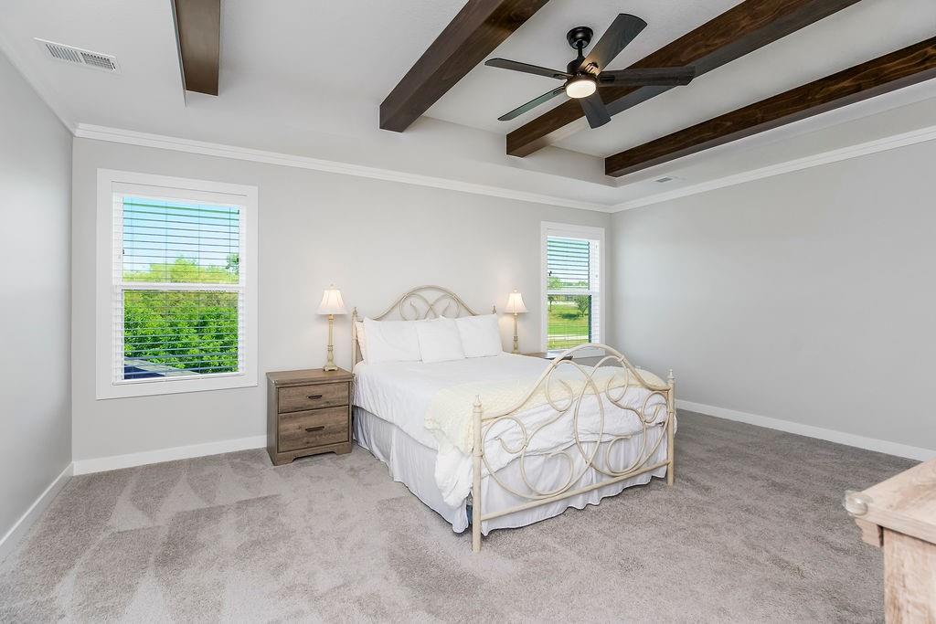 2018 SW Red Barn Lane