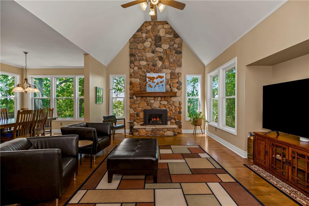2648 Ashurst Lane
