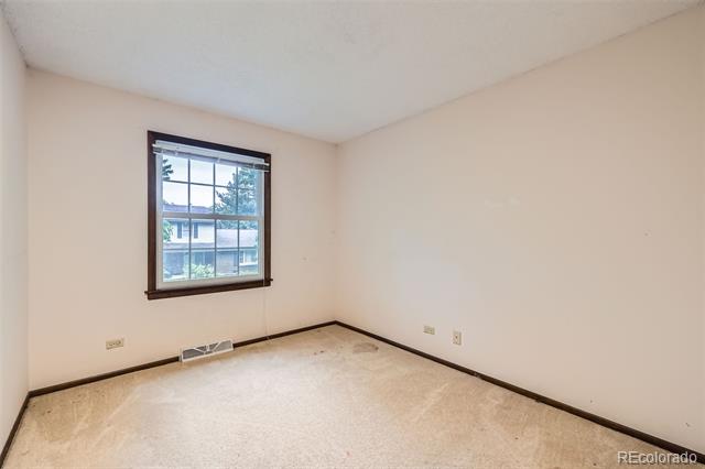 2556 S Eagle Circle