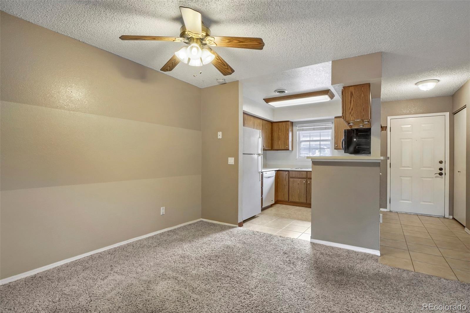 2710 E Otero Place Unit: 4
