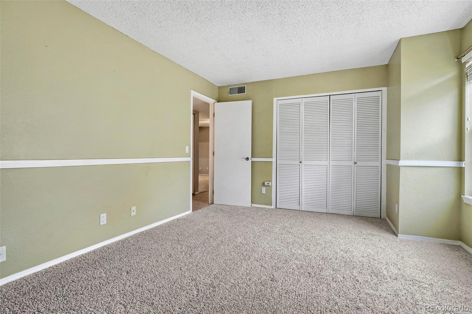 2710 E Otero Place Unit: 4