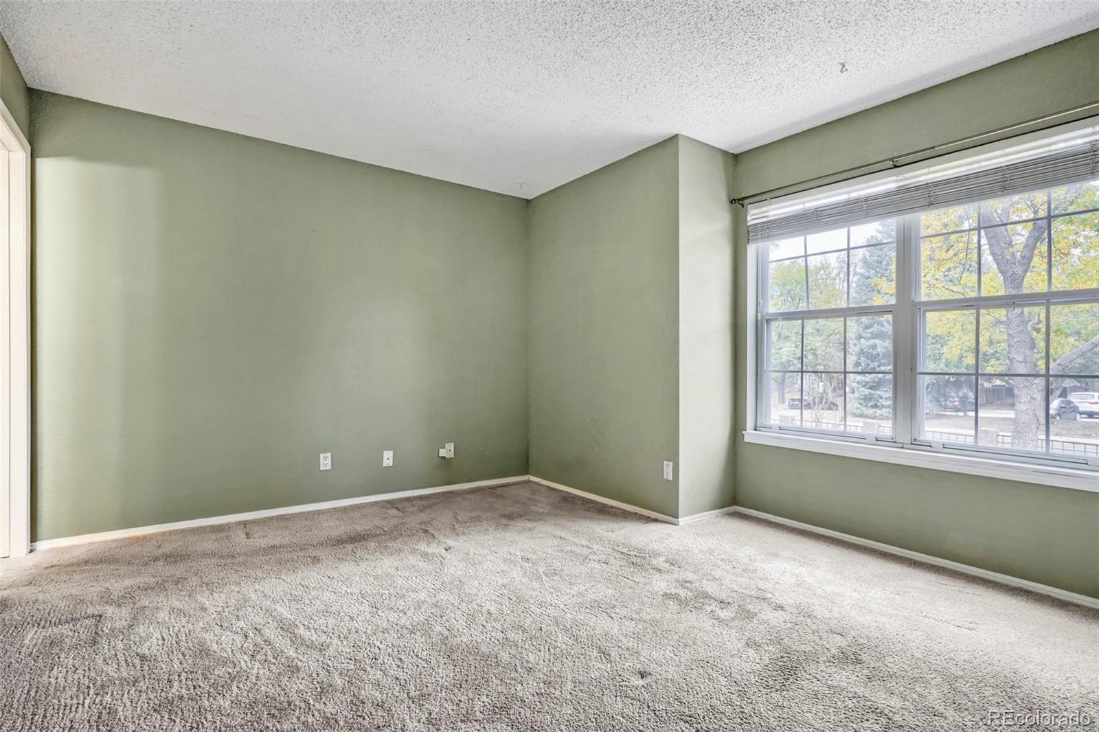 2710 E Otero Place Unit: 4