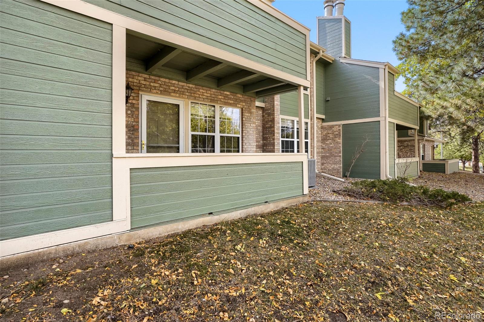 2710 E Otero Place Unit: 4