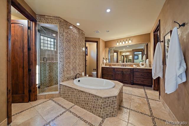 9494 Vista Hill Lane