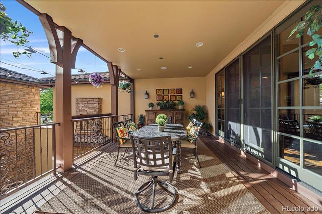 9494 Vista Hill Lane