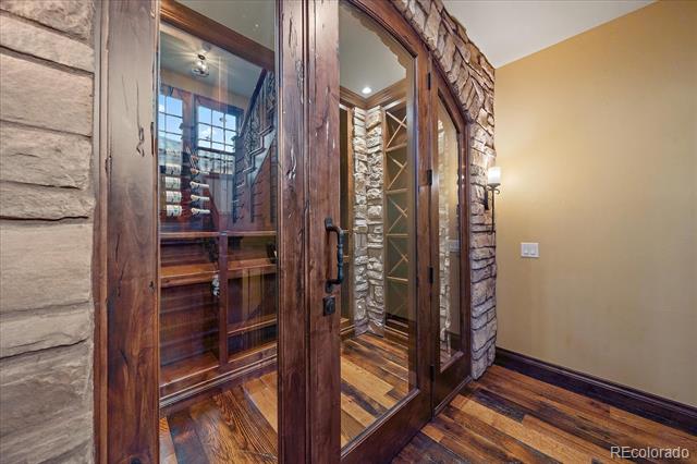 9494 Vista Hill Lane