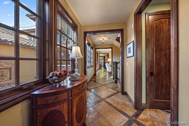 9494 Vista Hill Lane