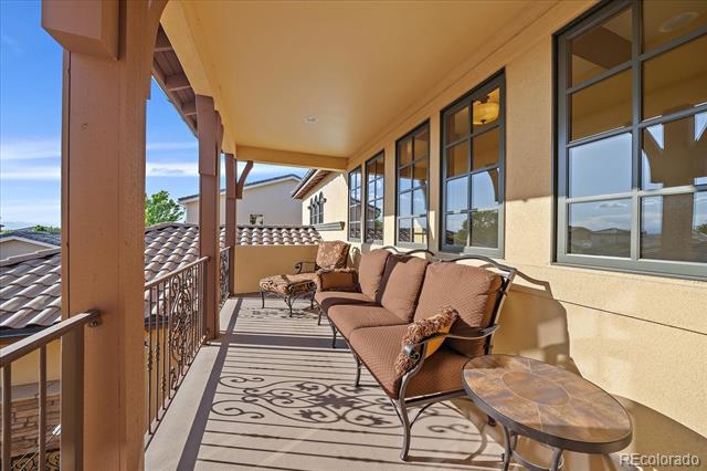 9494 Vista Hill Lane