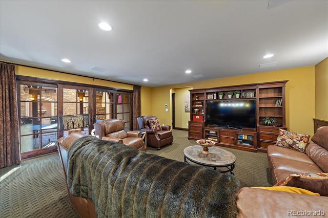 9494 Vista Hill Lane