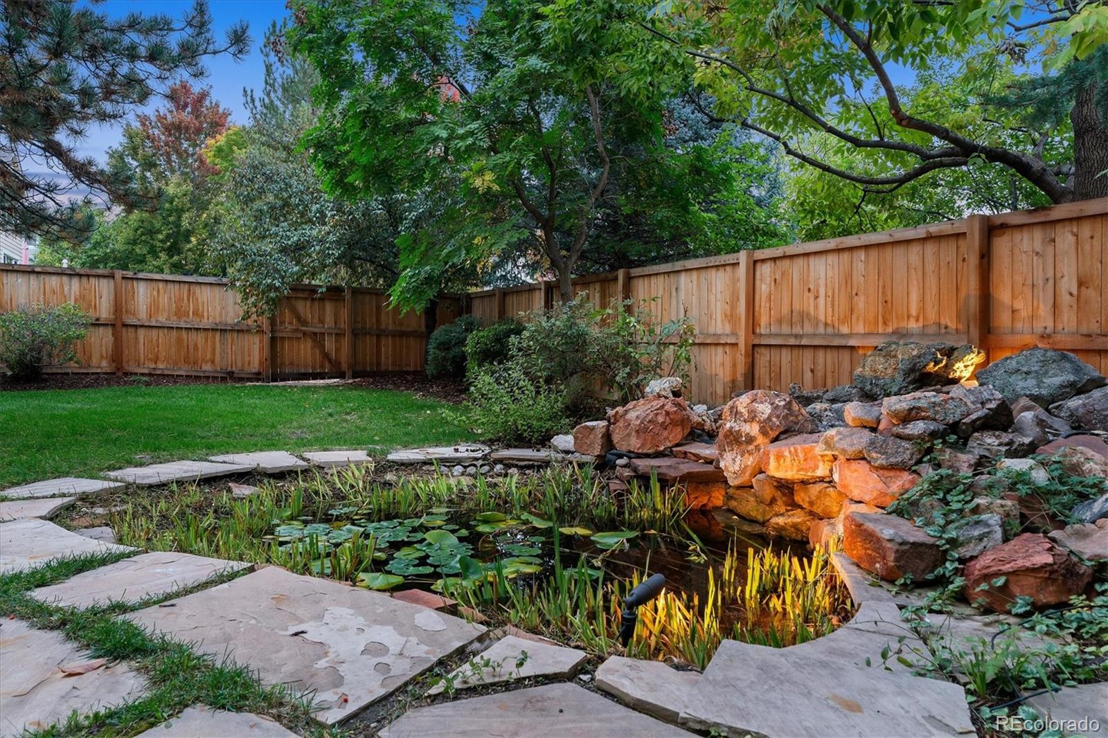 7604 S Platteview Drive