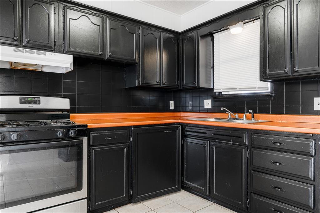 3332 Greenbrier Terrace
