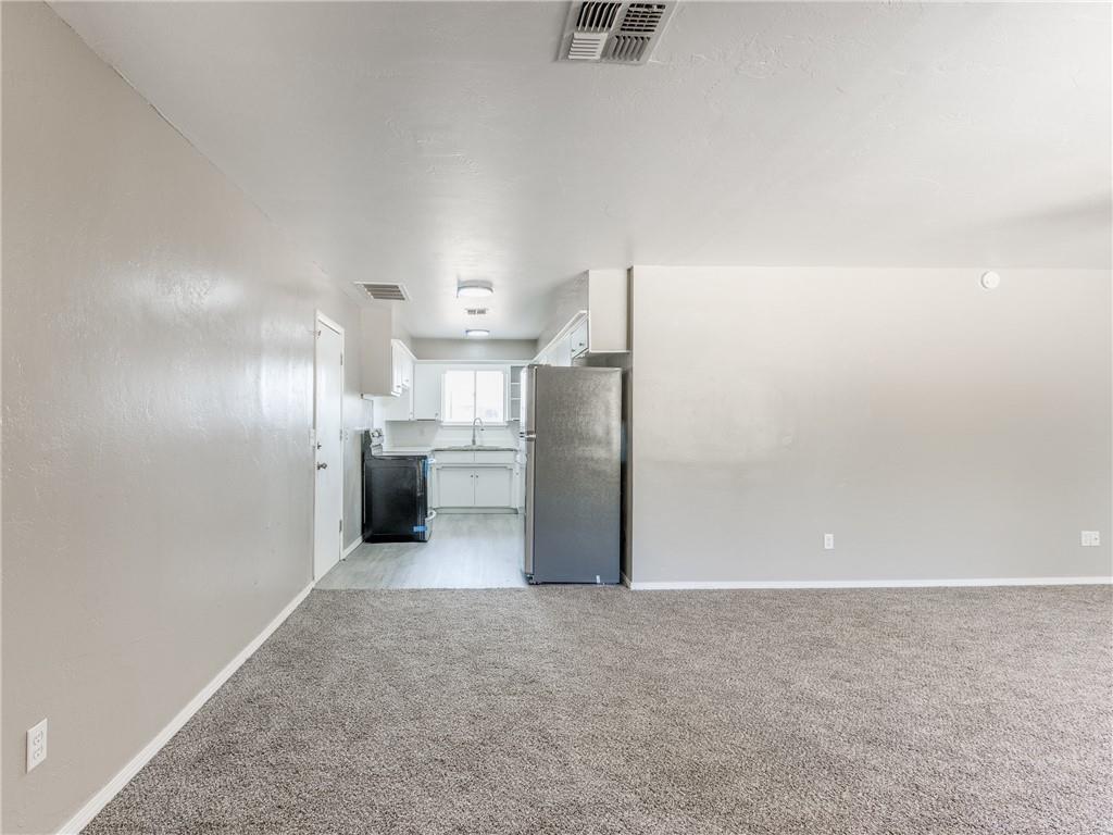 613 Country Club Circle
