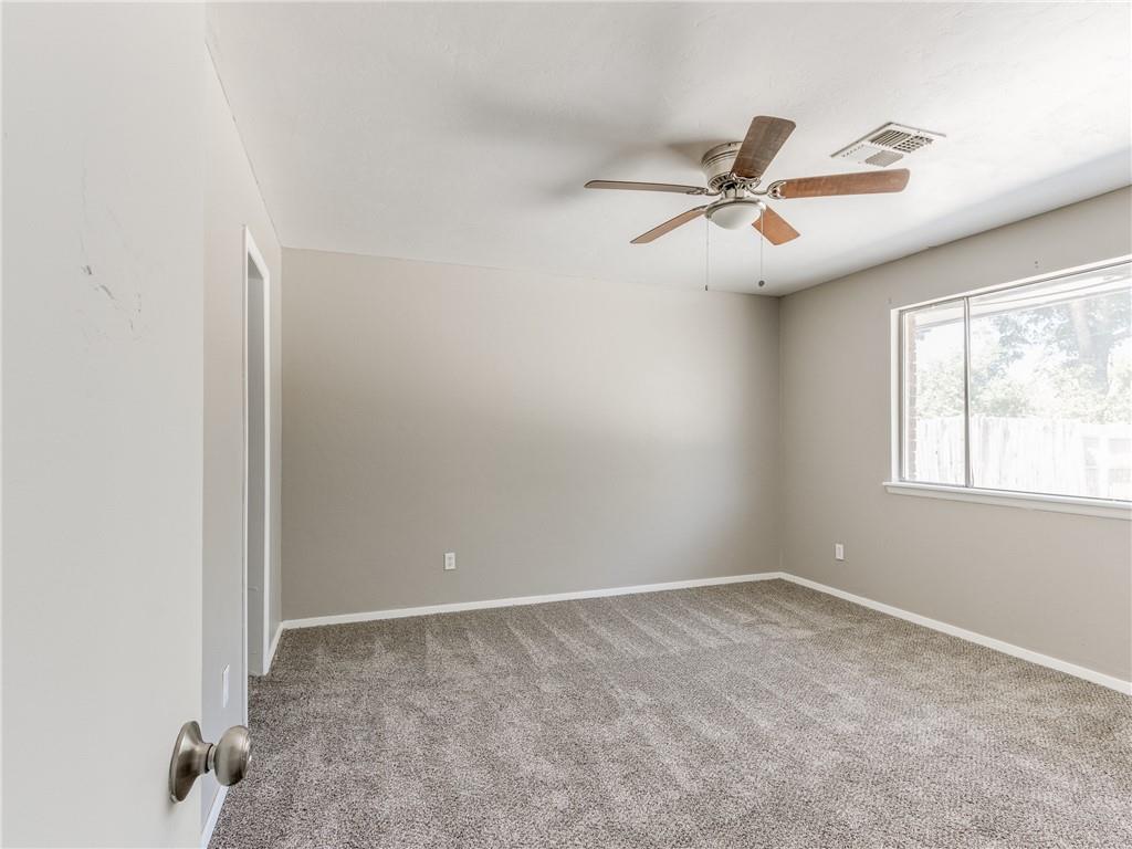 613 Country Club Circle